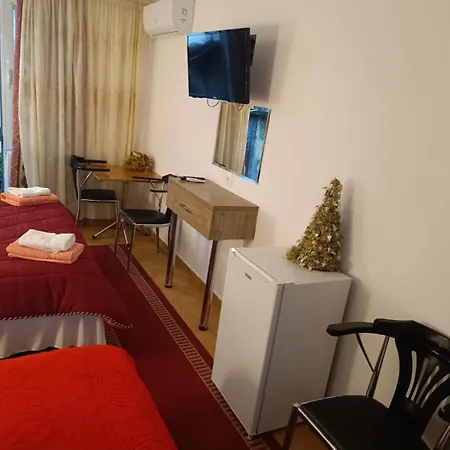 Flora Apartman *