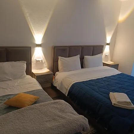 Flora Apartman